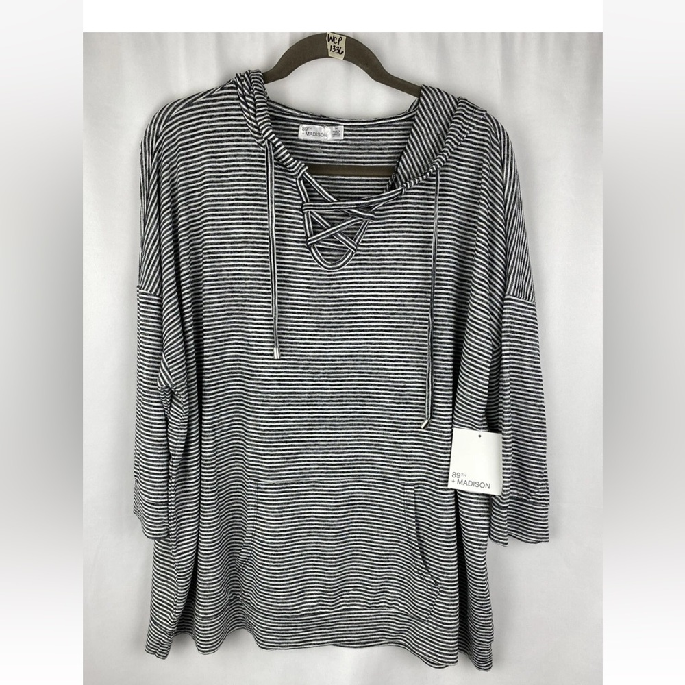 NWT 89th & Madison Popover Knit Top Hoodie Woman 3X Black & White Stripes